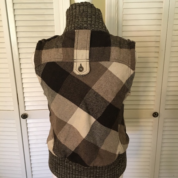 BKE Brown Plaid Wool Blend Cozy Vest Size M - Picture 5 of 9